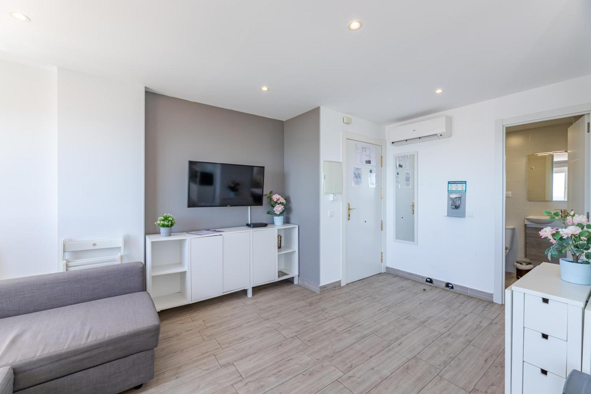 Vb Breathtaking Sea Views 1Bdr Apt 베날마데나코스타 외부 사진